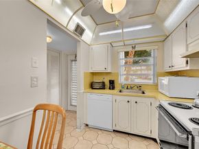 9261 Sunrise Lakes Blvd 112, Sunrise FL 33322