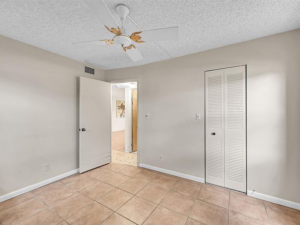 9261 Sunrise Lakes Blvd 112, Sunrise FL 33322