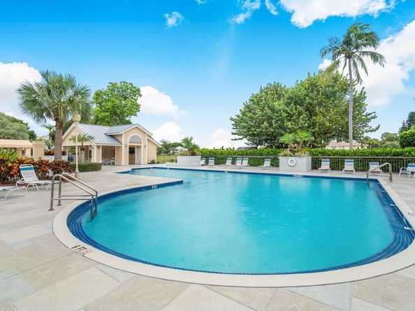 8132 Sedgewick Court 32a, Lake Clarke Shores FL 33406