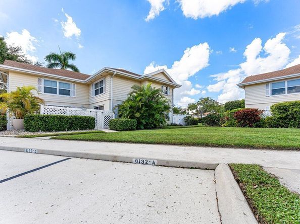 8132 Sedgewick Court 32a, Lake Clarke Shores FL 33406