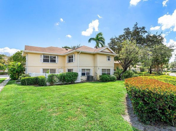 8132 Sedgewick Court 32a, Lake Clarke Shores FL 33406