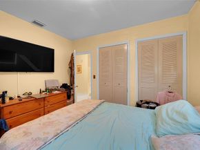 2011 NW 185th Ter, Miami Gardens FL 33056