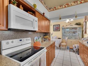 2011 NW 185th Ter, Miami Gardens FL 33056