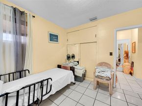 2011 NW 185th Ter, Miami Gardens FL 33056