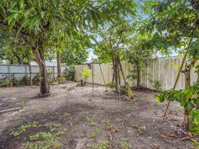 2011 NW 185th Ter, Miami Gardens FL 33056