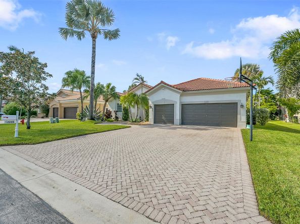 12235 NW 49th St, Coral Springs FL 33076