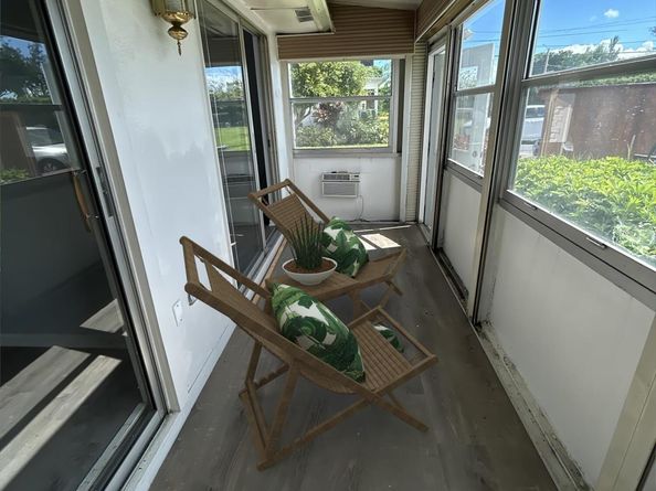 5 Valencia A, Delray Beach FL 33446