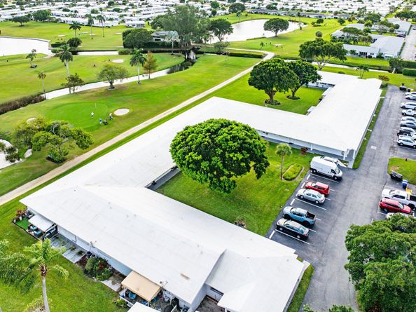 300 SW Golfview Terrace 142, Boynton Beach FL 33426