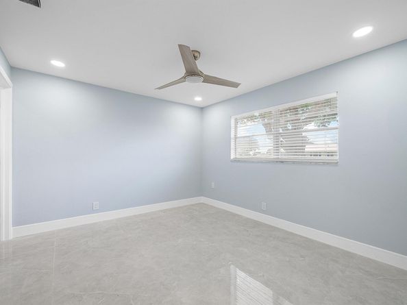 300 SW Golfview Terrace 142, Boynton Beach FL 33426