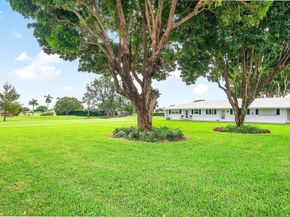 300 SW Golfview Terrace 142, Boynton Beach FL 33426