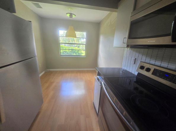 32 Southport Lane B, Boynton Beach FL 33436