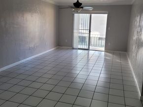 1275 W 35th St 61B, Hialeah FL 33012