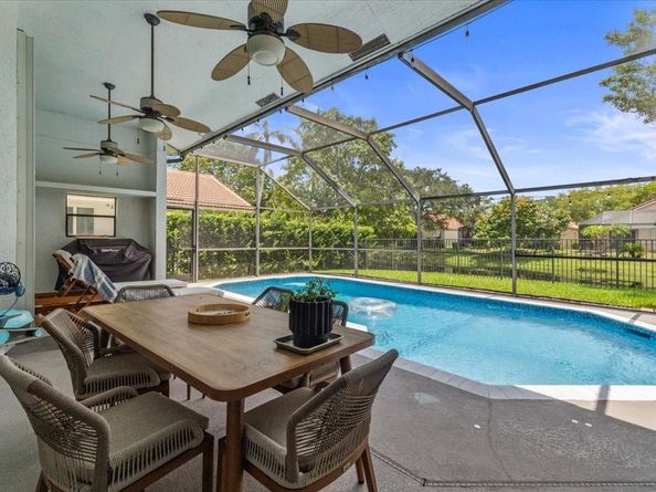 4911 NW 96th Dr, Coral Springs FL 33076