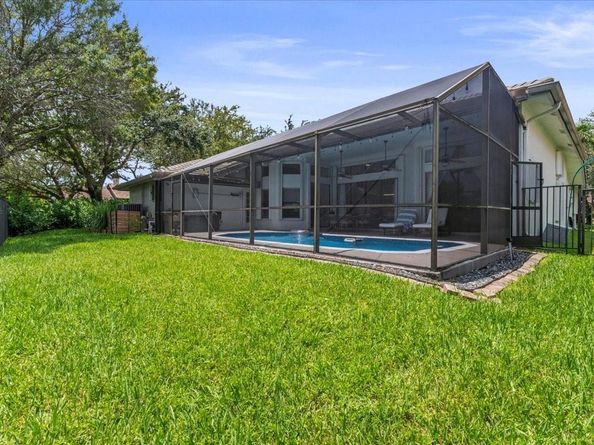 4911 NW 96th Dr, Coral Springs FL 33076