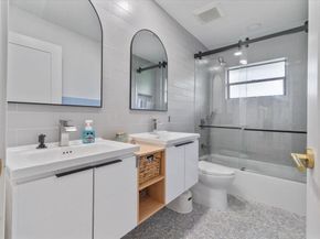 4911 NW 96th Dr, Coral Springs FL 33076