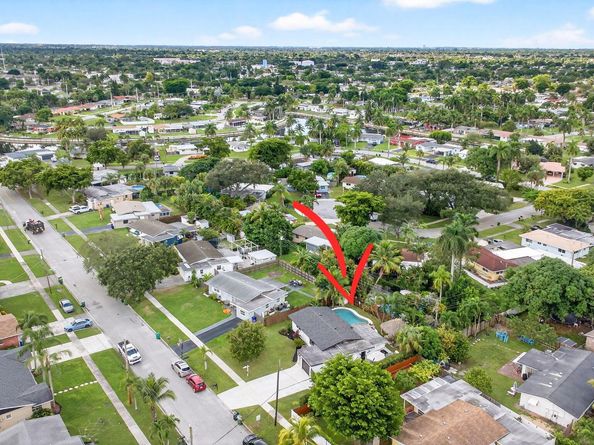 1713 W River Drive, Margate FL 33063