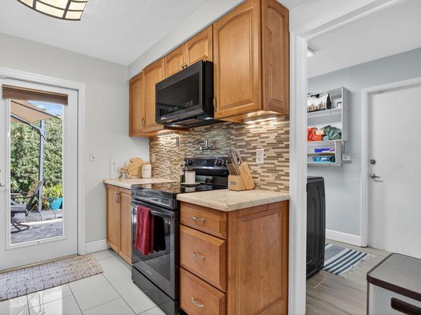 1713 W River Drive, Margate FL 33063