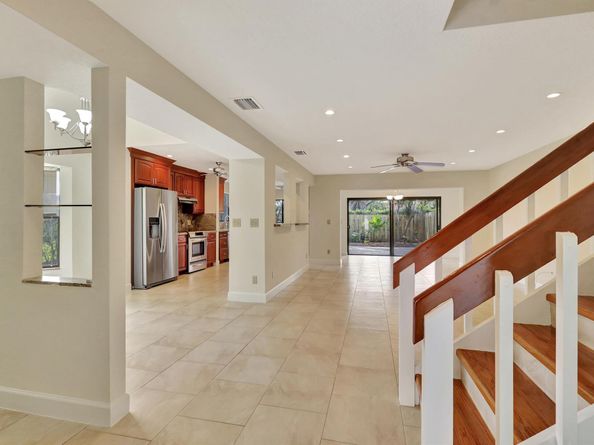 3516 Harbor Circle, Delray Beach FL 33483