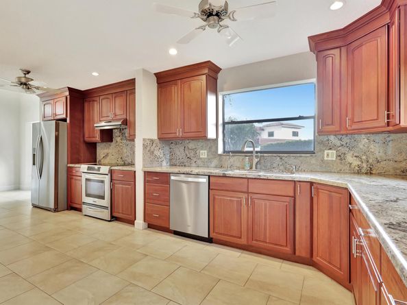 3516 Harbor Circle, Delray Beach FL 33483