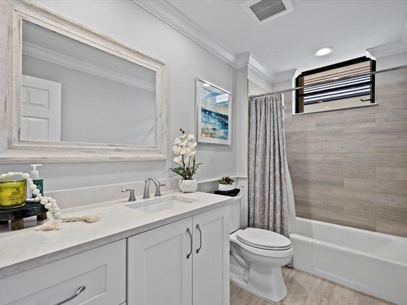 1810 Gulfstream Way, West Palm Beach FL 33411