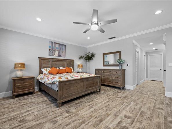 1810 Gulfstream Way, West Palm Beach FL 33411