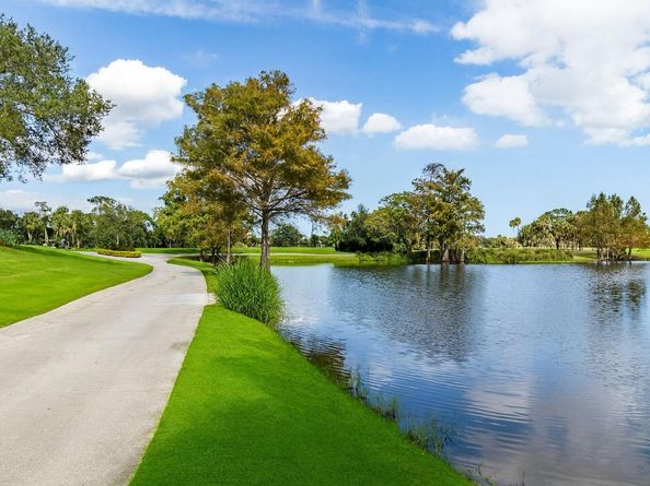1810 Gulfstream Way, West Palm Beach FL 33411