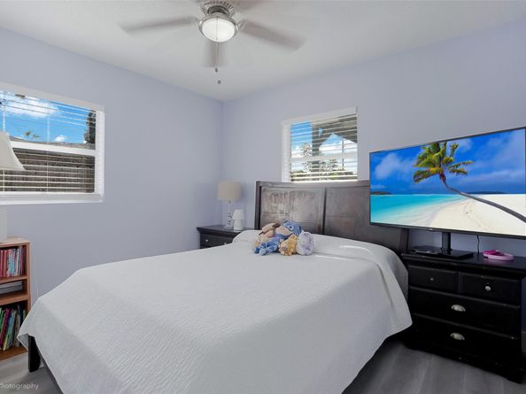 1211 NW 50th Ave, Lauderhill FL 33313
