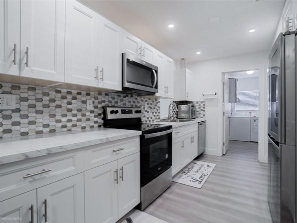 1211 NW 50th Ave, Lauderhill FL 33313