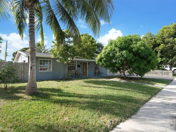 1211 NW 50th Ave, Lauderhill FL 33313