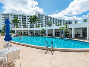 2731 NE 14th St Causeway 430, Pompano Beach FL 33062