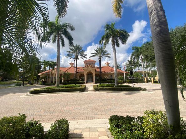 2456 San Pietro Circle, Palm Beach Gardens FL 33410