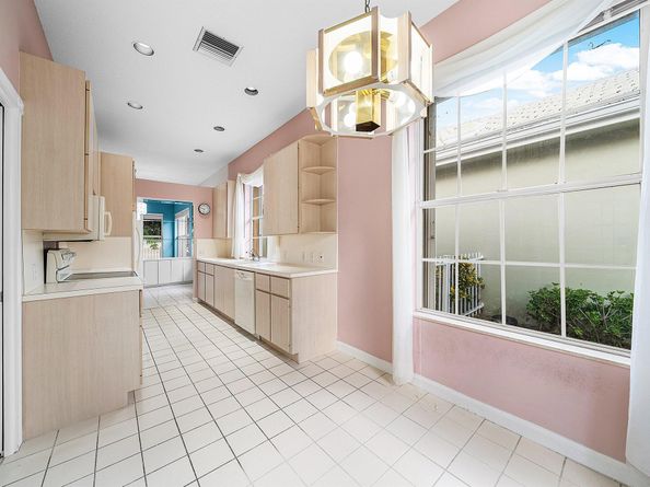 1115 Gator Trail, West Palm Beach FL 33409