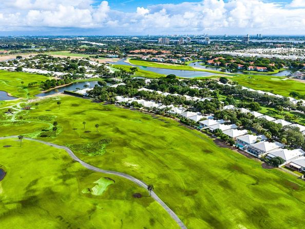 1115 Gator Trail, West Palm Beach FL 33409