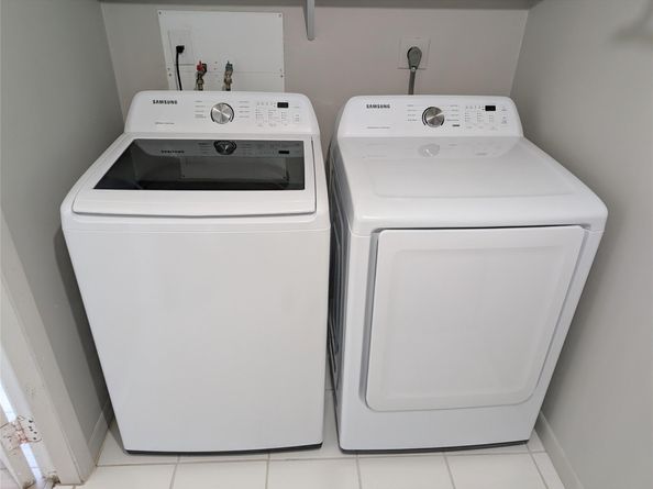 4040 Crystal Lake Dr 202, Deerfield Beach FL 33064