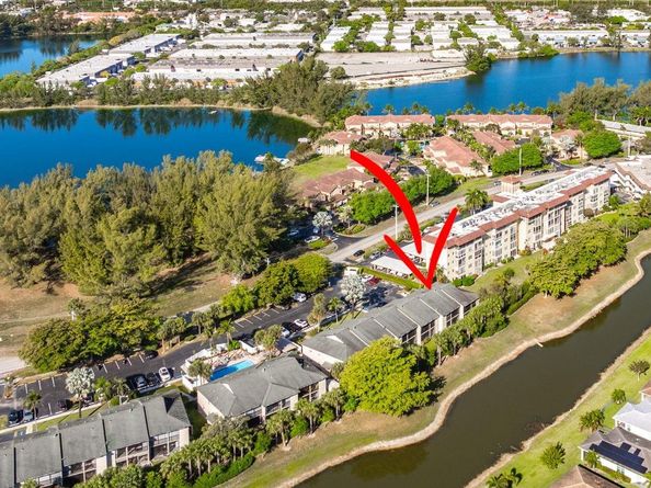 4040 Crystal Lake Dr 202, Deerfield Beach FL 33064