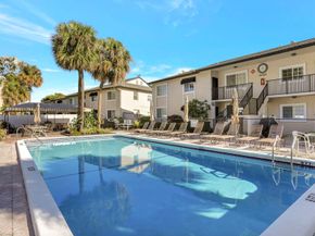 4040 Crystal Lake Dr 202, Deerfield Beach FL 33064