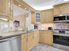 4040 Crystal Lake Dr 202, Deerfield Beach FL 33064