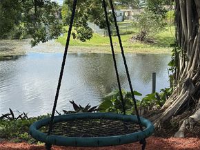801 NW 69th Ave, Margate FL 33063