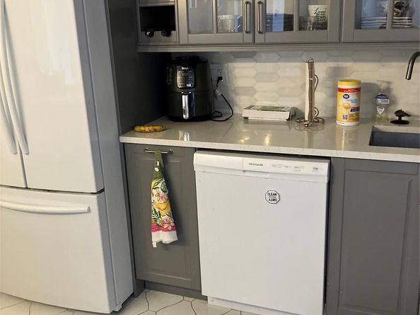 4001 Hillcrest Dr 1012, Hollywood FL 33021