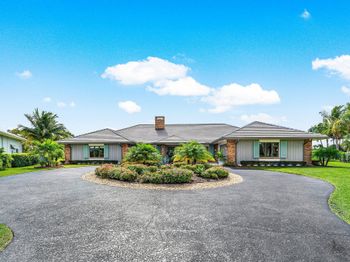 427 Glenbrook Drive