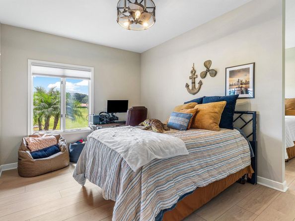 427 Glenbrook Drive, Atlantis FL 33462