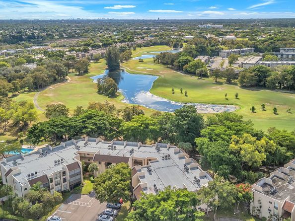 7750 W Mcnab Rd 202, Tamarac FL 33321