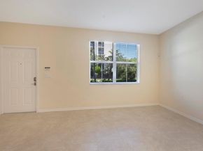 1247 Via De Fossi, Boynton Beach FL 33426