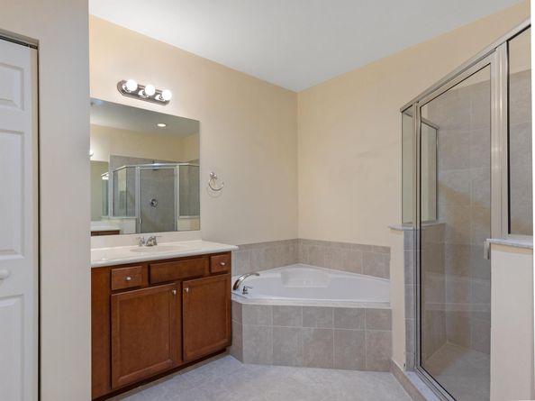 1247 Via De Fossi, Boynton Beach FL 33426