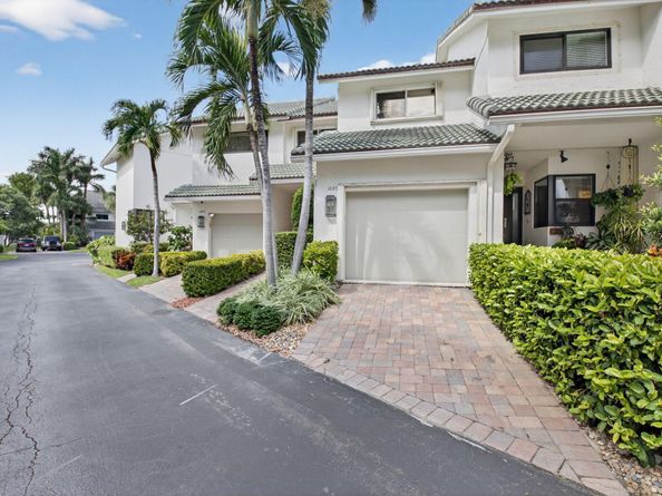 1029 Boca Cove Lane, Highland Beach FL 33487