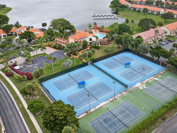 104 Liberty Court, Deerfield Beach FL 33442