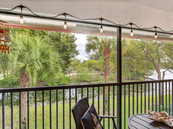 104 Liberty Court, Deerfield Beach FL 33442