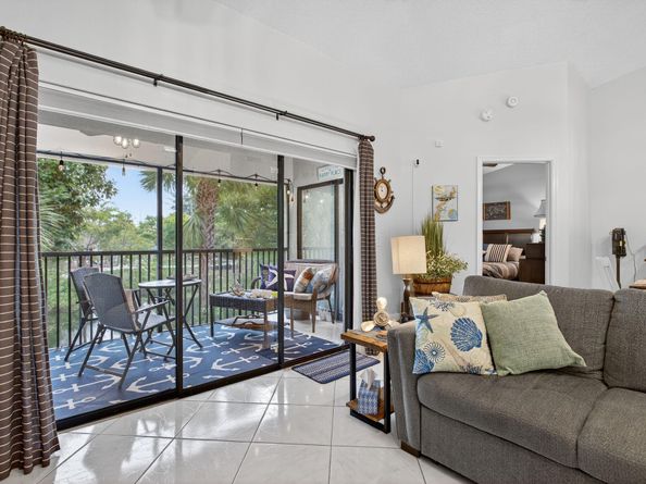 104 Liberty Court, Deerfield Beach FL 33442