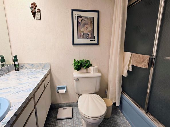 575 Oaks Lane 509, Pompano Beach FL 33069