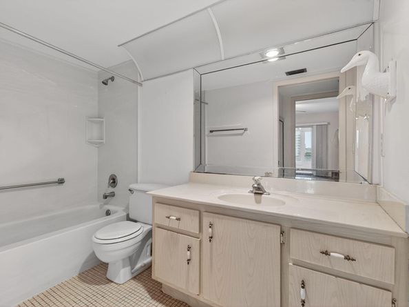 4030 Lincoln B, Boca Raton FL 33434